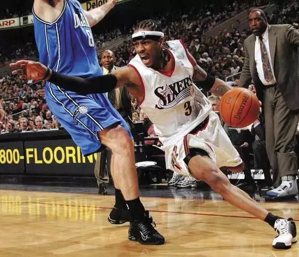 明日雷霆战开拓者伤病：杰威等5人继续缺席（雷霆明日对阵开拓者伤情：杰威等5人仍将缺阵）