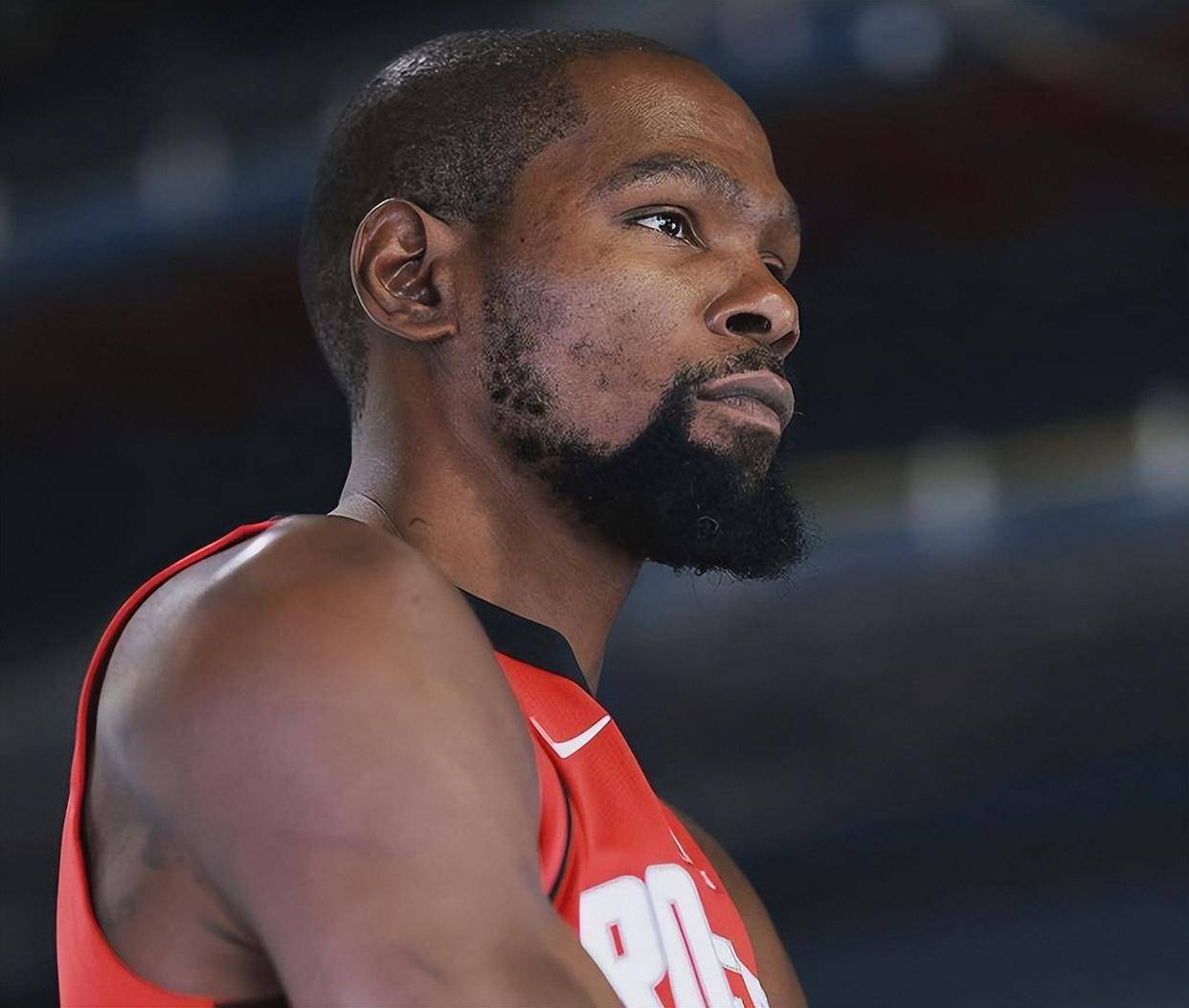 皇马在法国裁判蒂尔潘执法下首次失利，此前8胜1平（蒂尔潘执法下皇马首遭失利 此前战绩8胜1平）