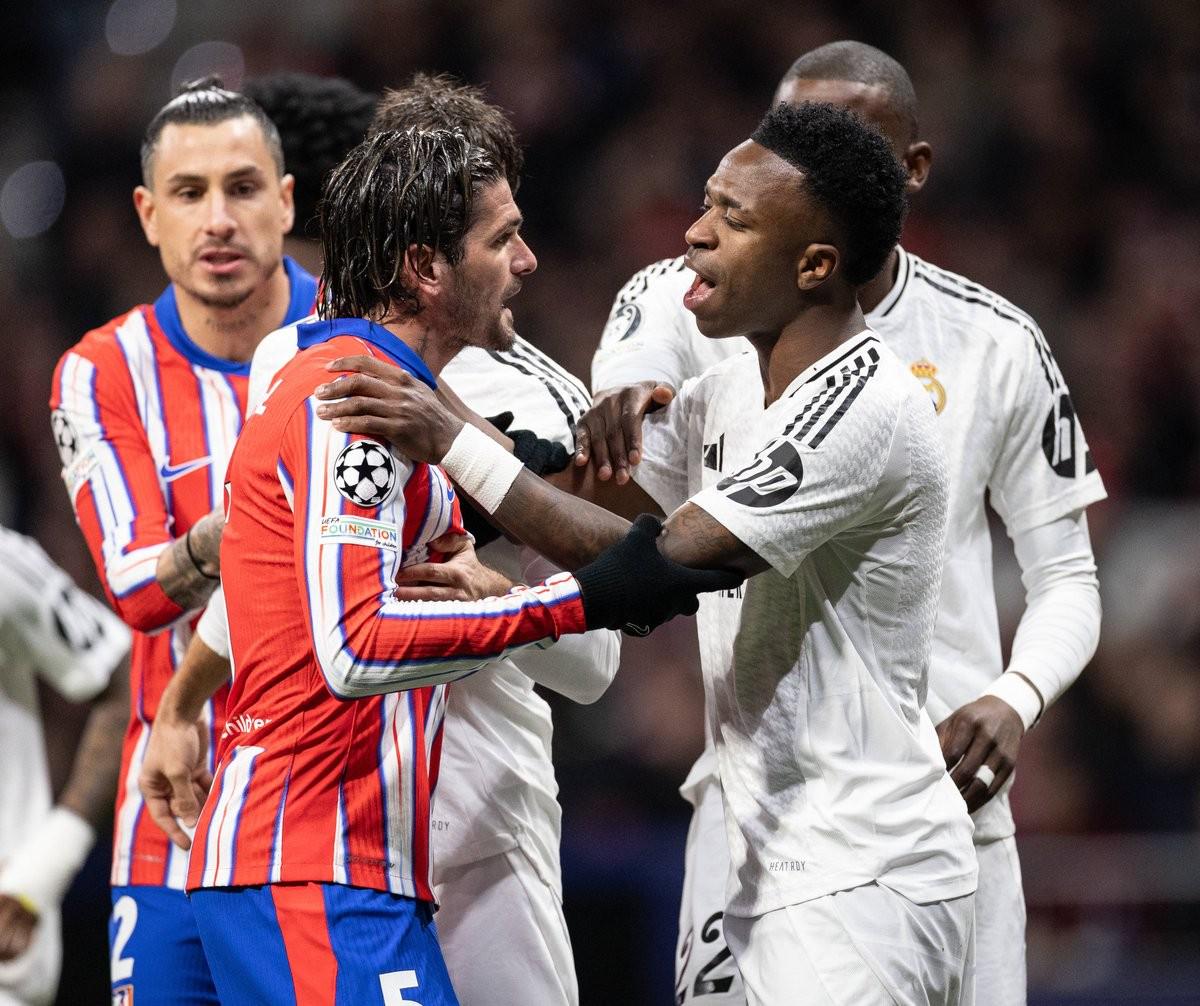 斯帕莱蒂：让佩林首发，是因为迪格雷戈里奥有点肠胃炎（斯帕莱蒂解释佩林首发：迪格雷戈里奥轻微肠胃不适）