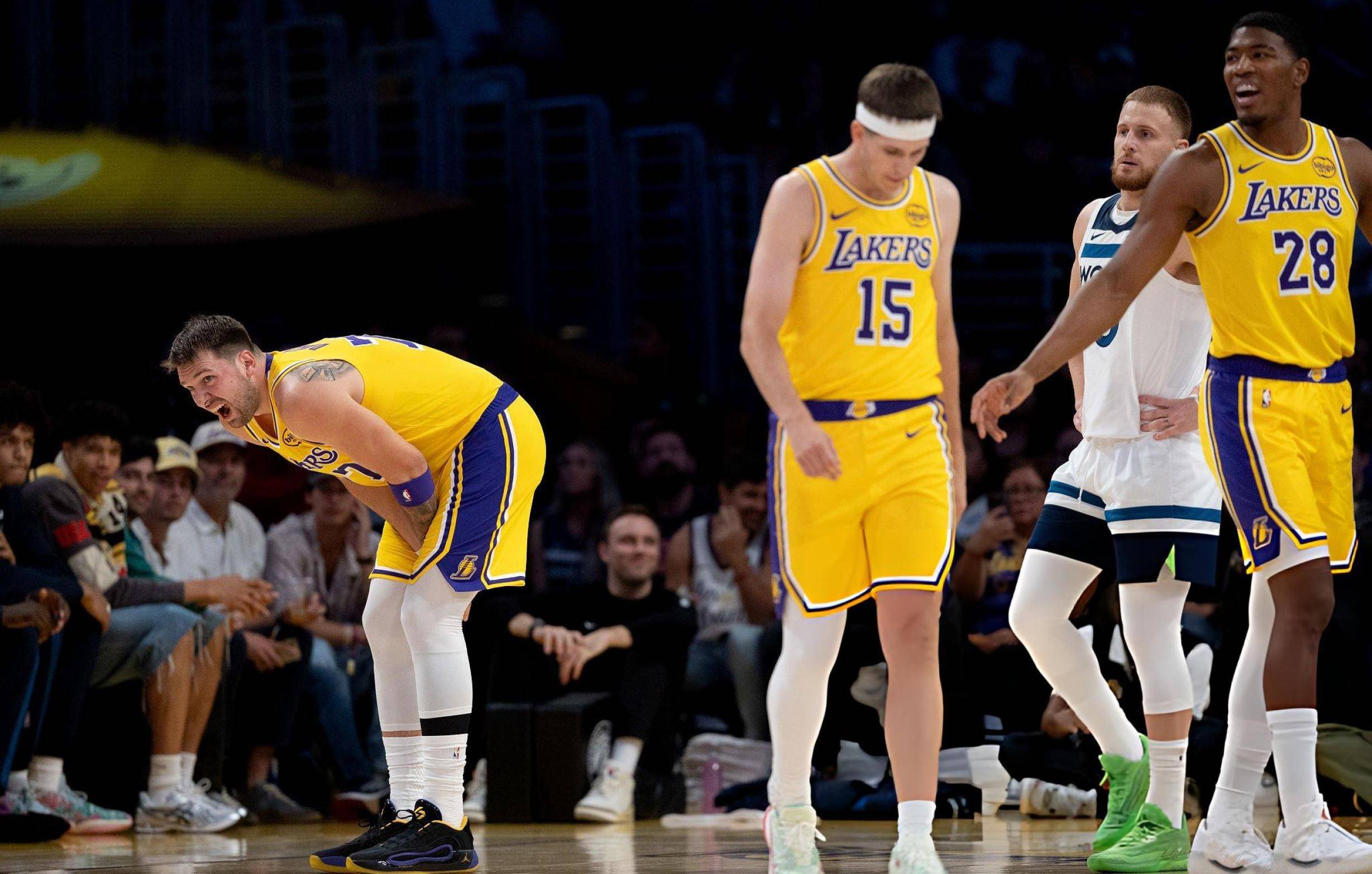 中超比赛亮点：上海申花绝杀广州队,（上海申花读秒绝杀广州队：中超焦点瞬间）